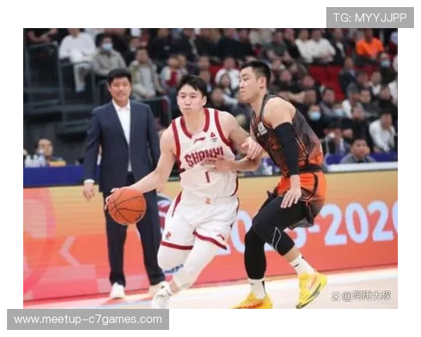 CBA联赛惊现逆转好戏山东队主场力克对手夺关键胜利