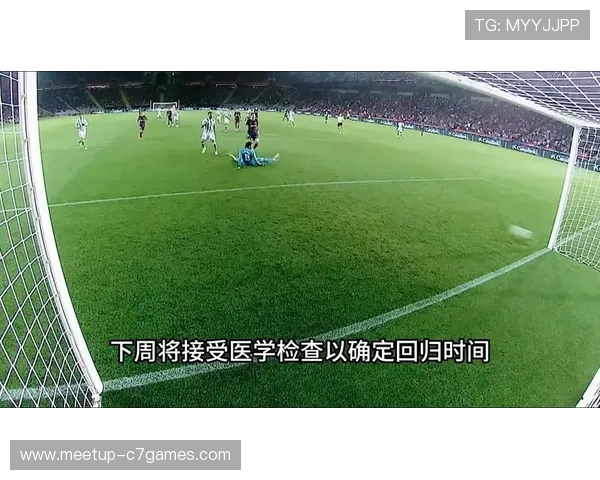 国际足坛风云再起 巴萨与曼联争夺超级新星 转会市场竞争激烈