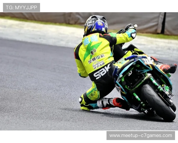 摩托GP最新战报：明星车手激烈对决赛场惊心动魄